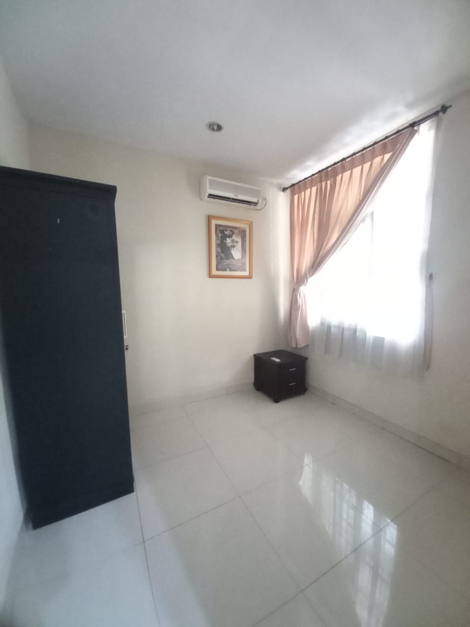 Rumah Disewakan di Cluster Beverly Lippo Cikarang